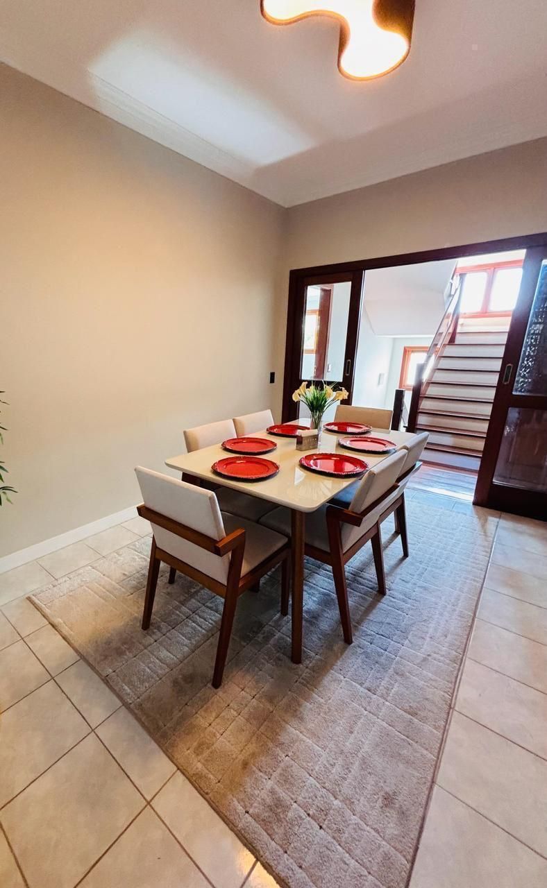 Sala de estar casa à venda em Alphaville Residencial 1, Alphaville, Barueri — 4 suítes, 640 m² — imagem 2 de 17