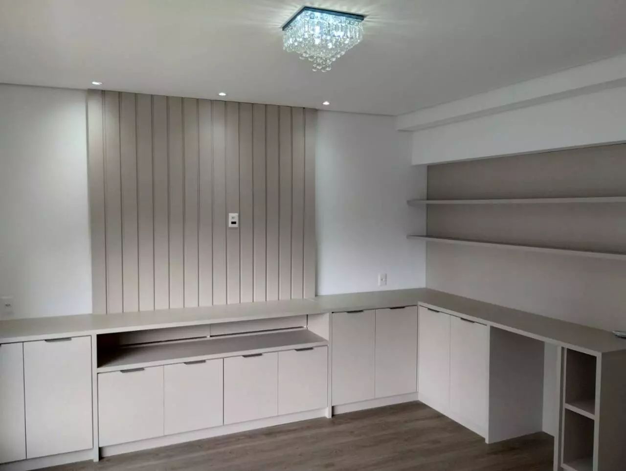 Área de convivência apartamento à venda em Edificio Oiapoque, Alphaville, Barueri — 4 suítes, 360 m² — imagem 6 de 26