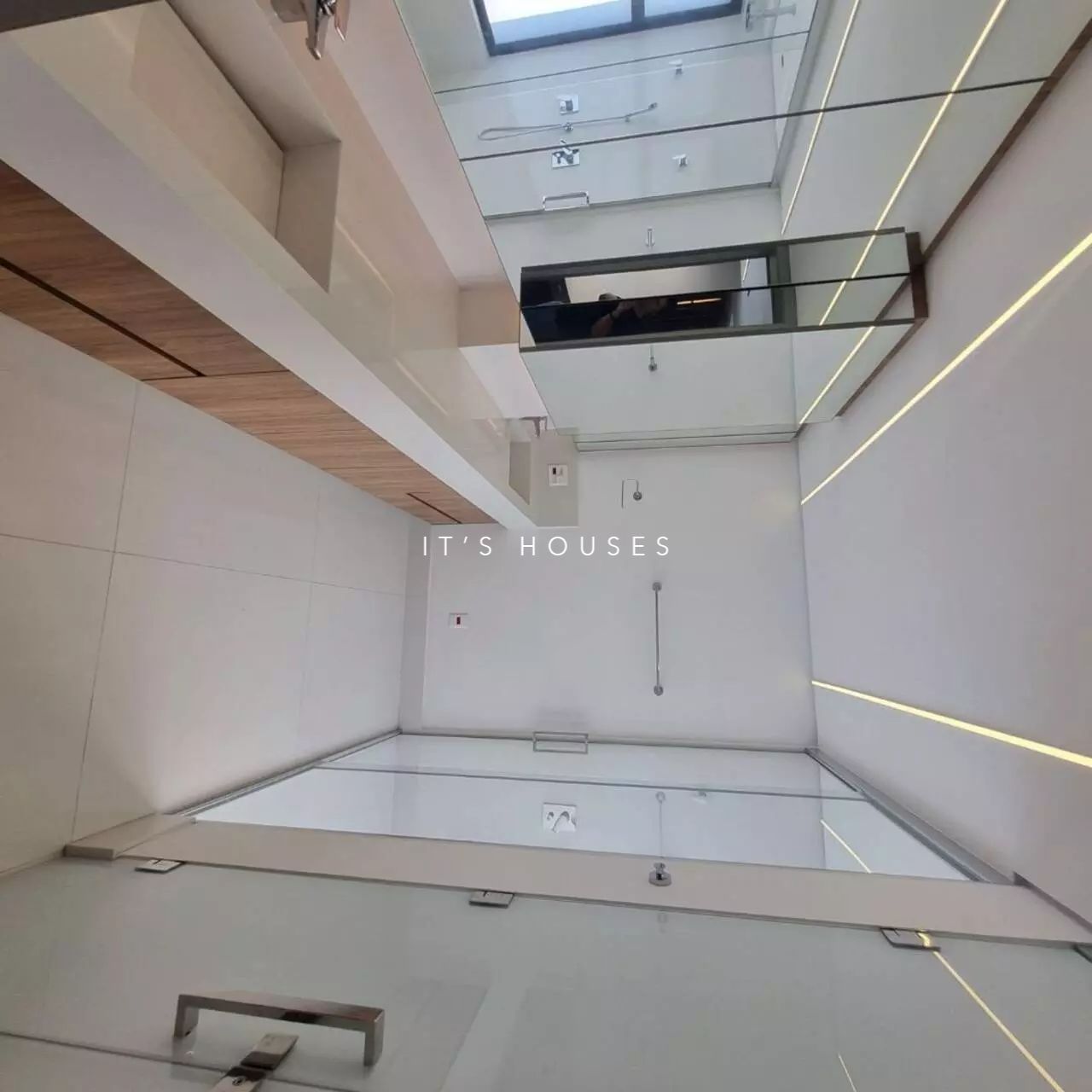 Cozinha e área gourmet apartamento à venda em Edificio Oiapoque, Alphaville, Barueri — 4 suítes, 360 m² — imagem 3 de 11