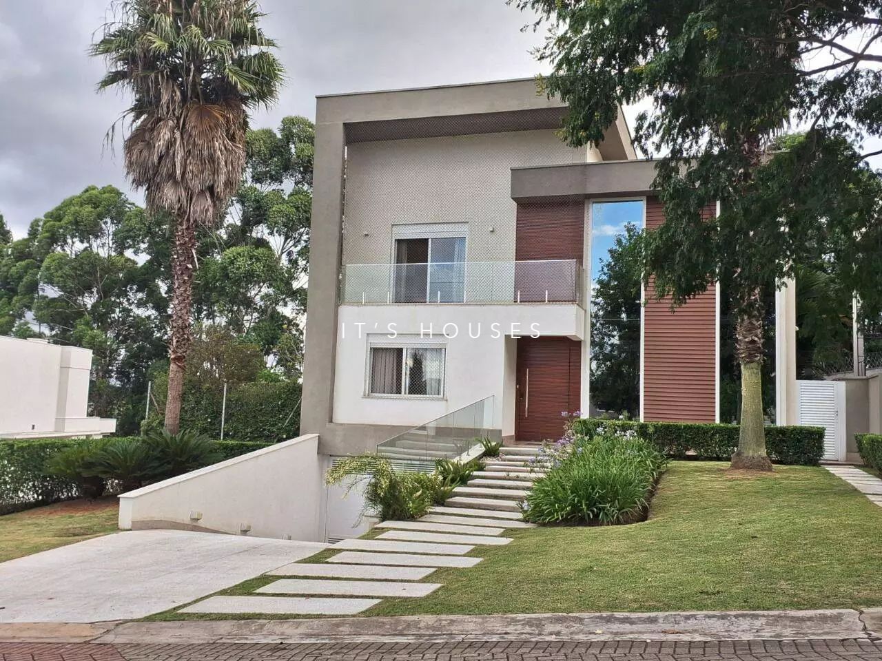 Área de convivência casa à venda em Tambore 11, Alphaville, Santana de Parnaíba — 5 suítes, 751 m² — imagem 6 de 18