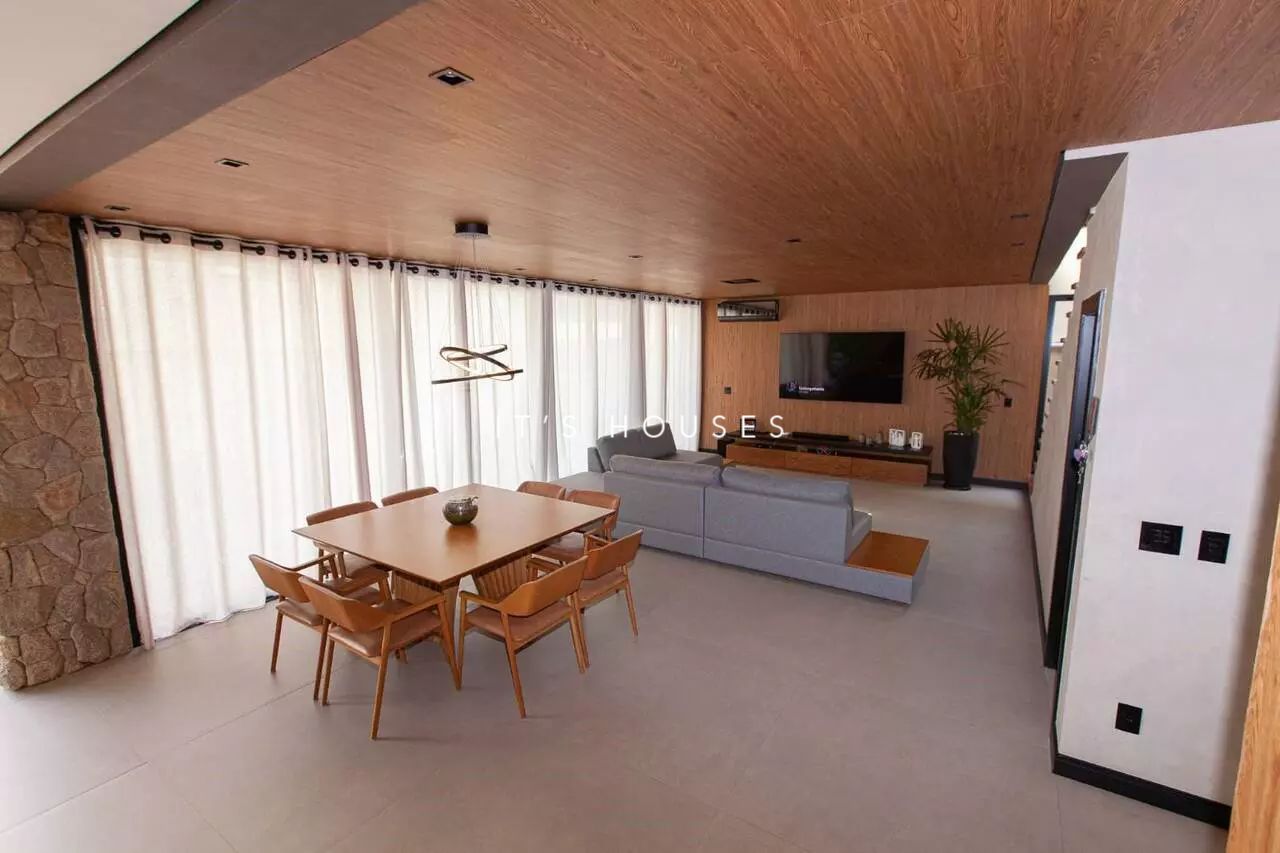 Área de convivência casa à venda em Alphaville, Santana de Parnaíba — 4 suítes, 400 m² — imagem 6 de 12