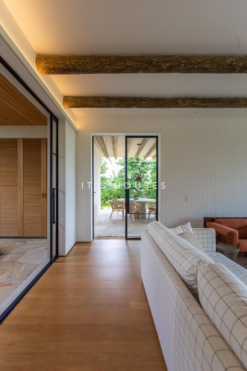 Sala de estar casa à venda ou para alugar em Fazenda Boa Vista Porto Feliz, Fazenda Boa Vista, Porto Feliz — 4 suítes, 3400 m² — imagem 2 de 28