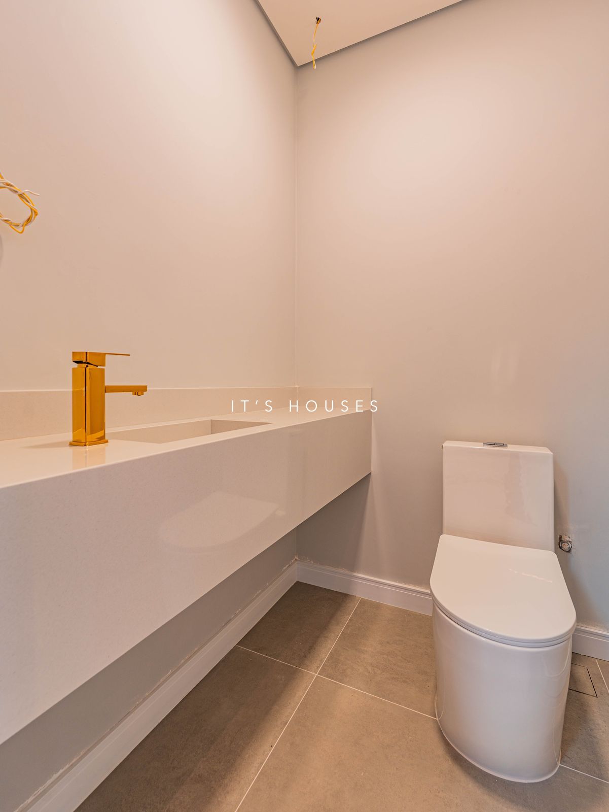 Cozinha e área gourmet casa à venda em Itahye Residencial, Alphaville, Barueri — 4 dormitórios, 533 m² — imagem 3 de 26