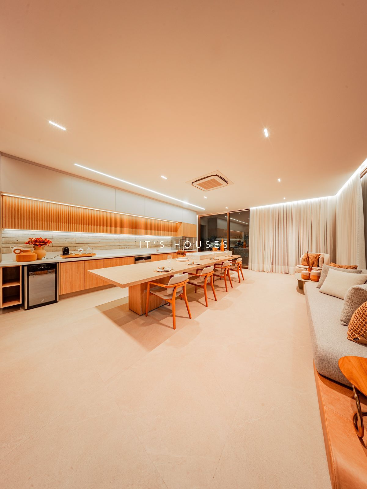 Suíte principal casa à venda em Villa Solaia , Alphaville, Barueri — 4 suítes, 568 m² — imagem 4 de 22