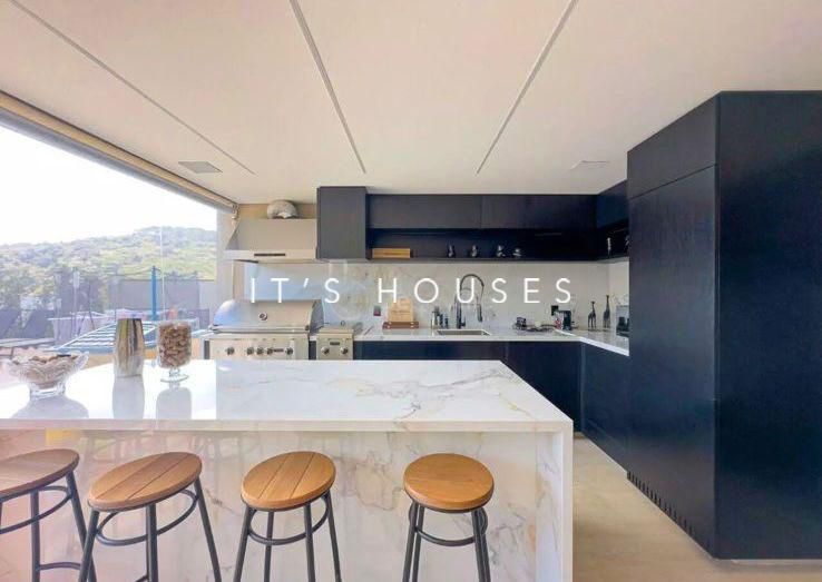 Cozinha e área gourmet casa à venda em Tambore 11, Alphaville, Santana de Parnaíba — 5 suítes, 600 m² — imagem 3 de 18