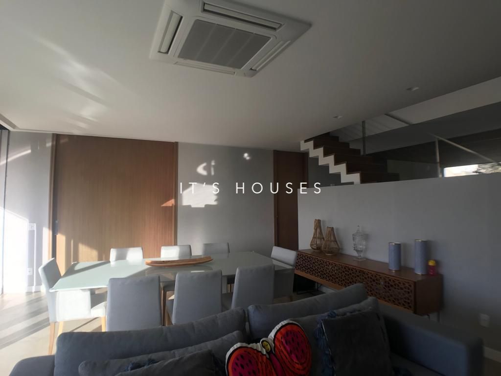 Cozinha e área gourmet casa à venda em Genesis 1, Alphaville, Santana de Parnaíba — 4 suítes, 427 m² — imagem 3 de 17