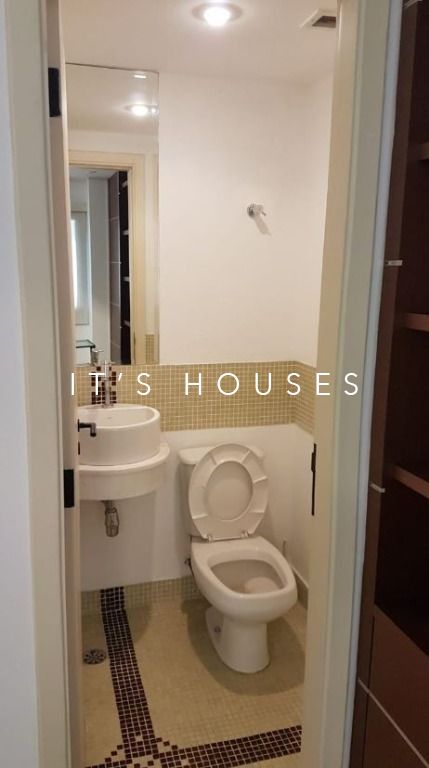 Sala de estar flat à venda em Condominio Edificio Metropolis, Alphaville, Barueri — 29 m² — imagem 2 de 7