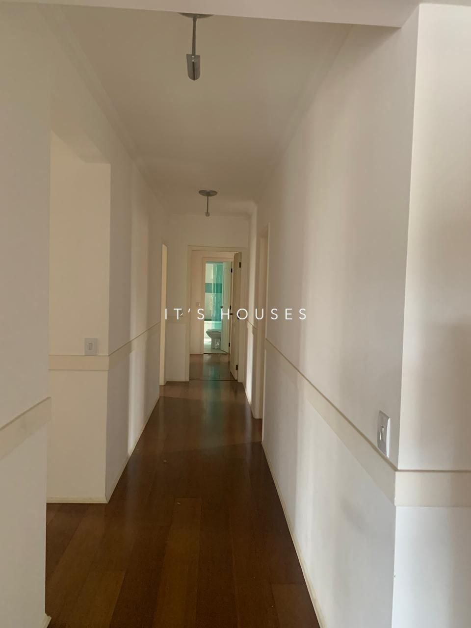 Sala de estar apartamento para alugar em Condominio Edificio Phanton, Alphaville, Barueri — 2 suítes, 278 m² — imagem 2 de 26