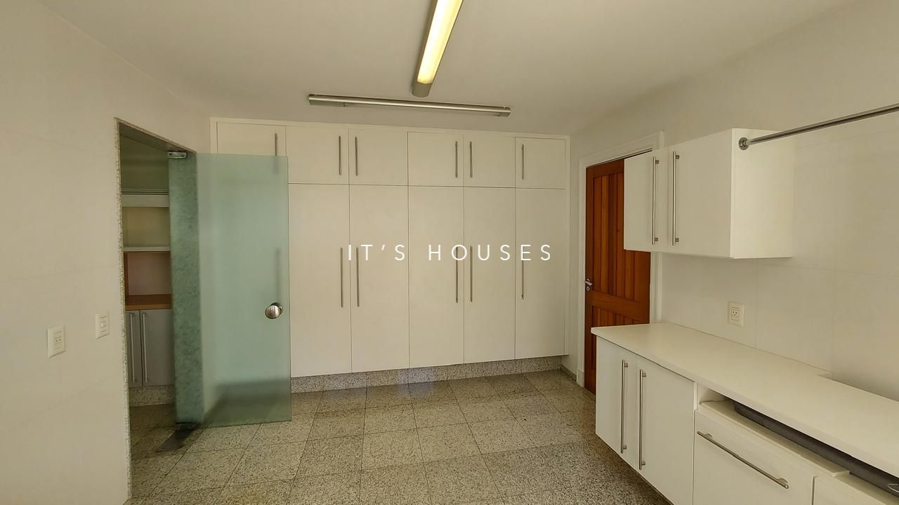 Sala de estar casa à venda em Alphaville Residencial 1, Alphaville, Barueri — 5 suítes, 880 m² — imagem 2 de 27