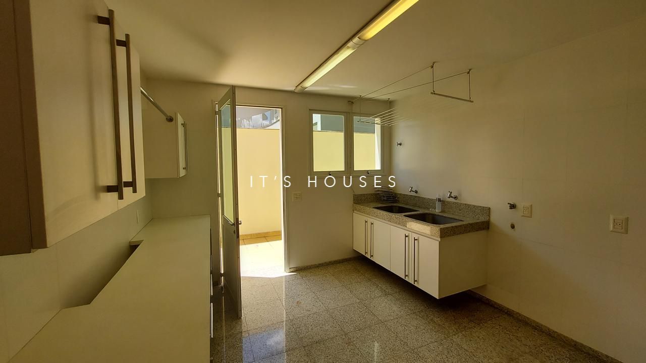 Área de convivência casa à venda em Alphaville Residencial 1, Alphaville, Barueri — 5 suítes, 880 m² — imagem 6 de 27