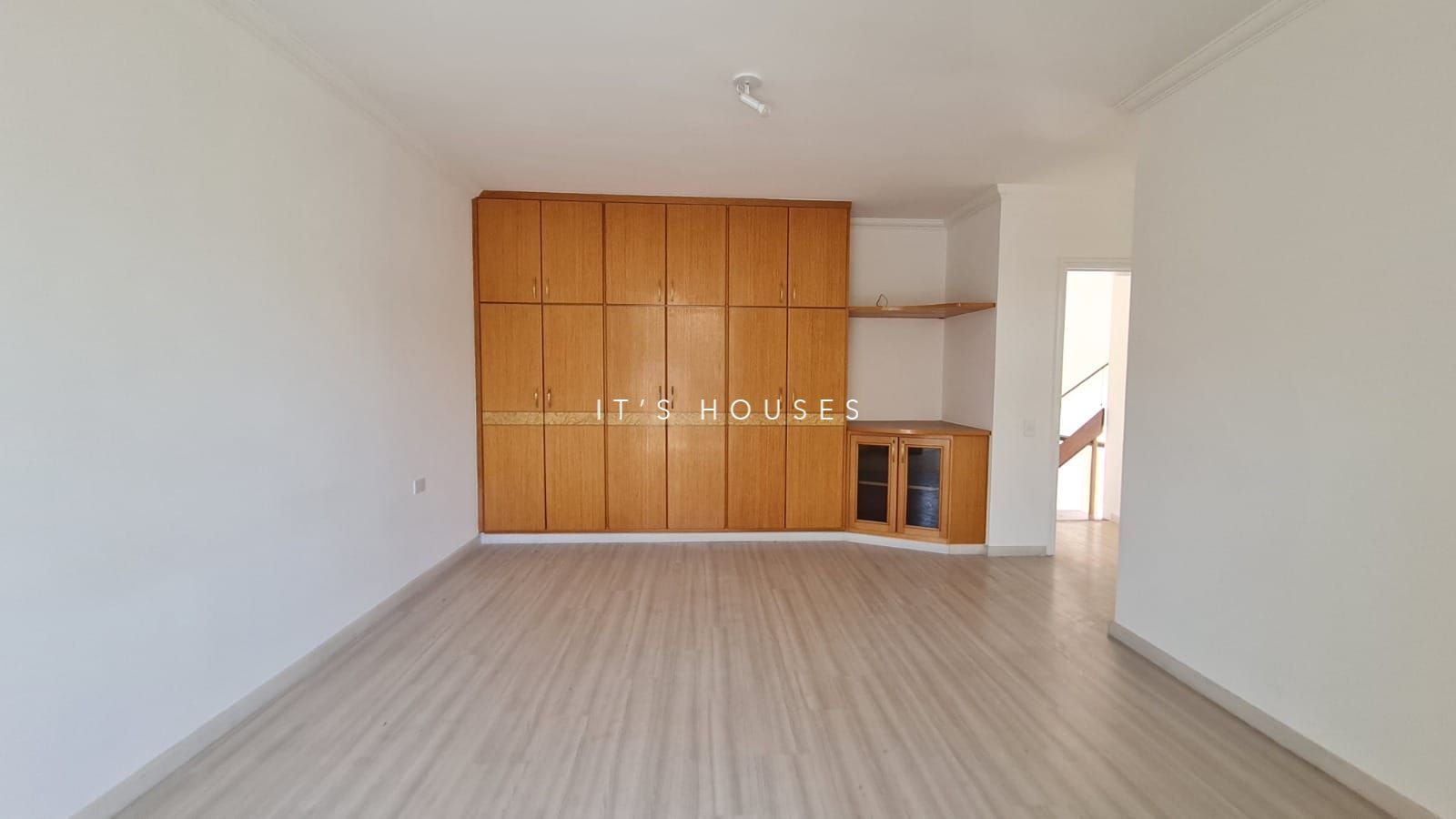 Área de convivência casa à venda em Alphaville Residencial 5, Alphaville, Santana de Parnaíba — 4 suítes, 850 m² — imagem 6 de 24