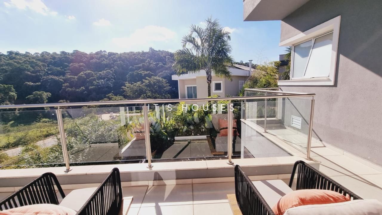 Área de convivência casa à venda em Itahye Residencial, Alphaville, Barueri — 4 suítes, 500 m² — imagem 6 de 13