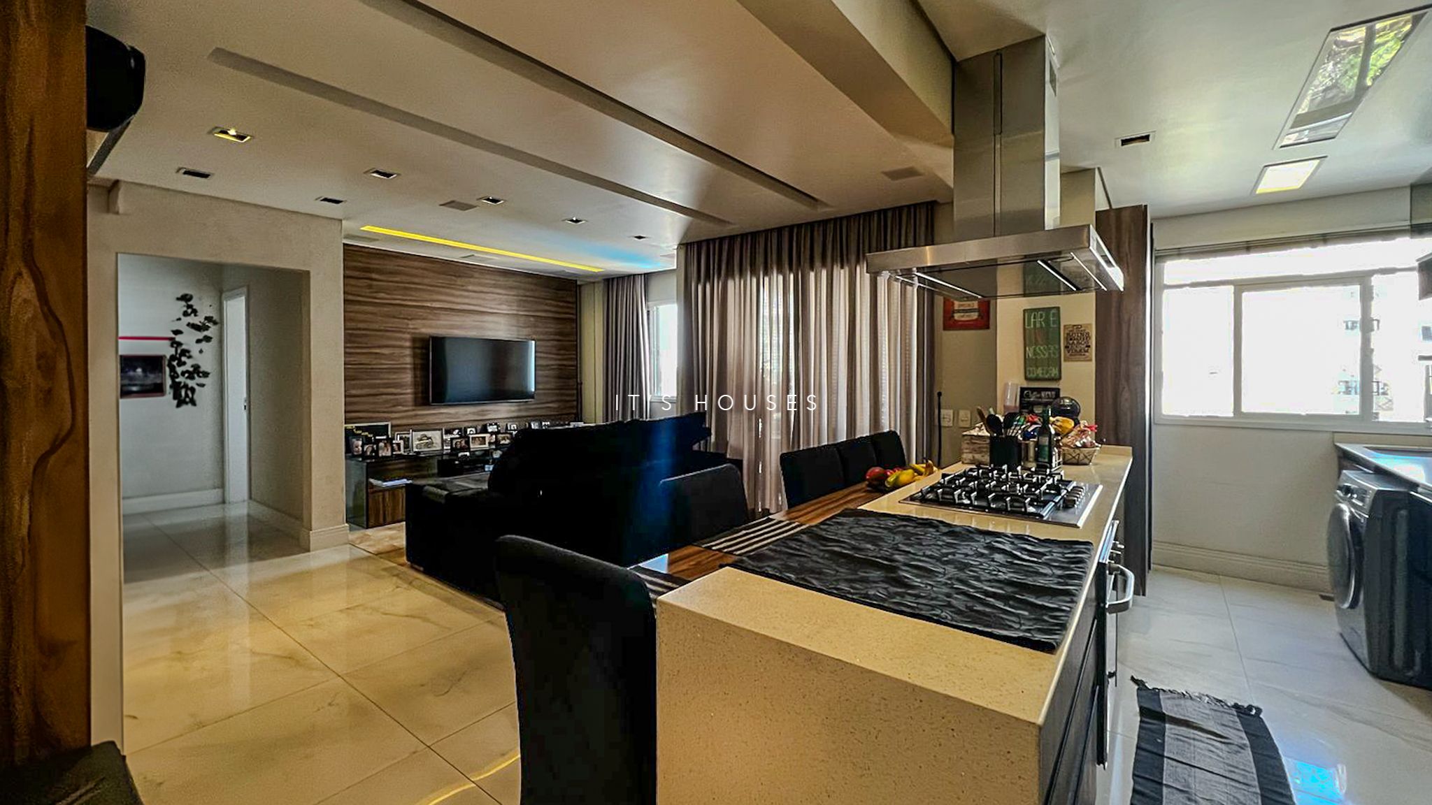Sala de estar apartamento à venda em Jardins de Monet, Alphaville, Barueri — 2 suítes, 84 m² — imagem 2 de 16