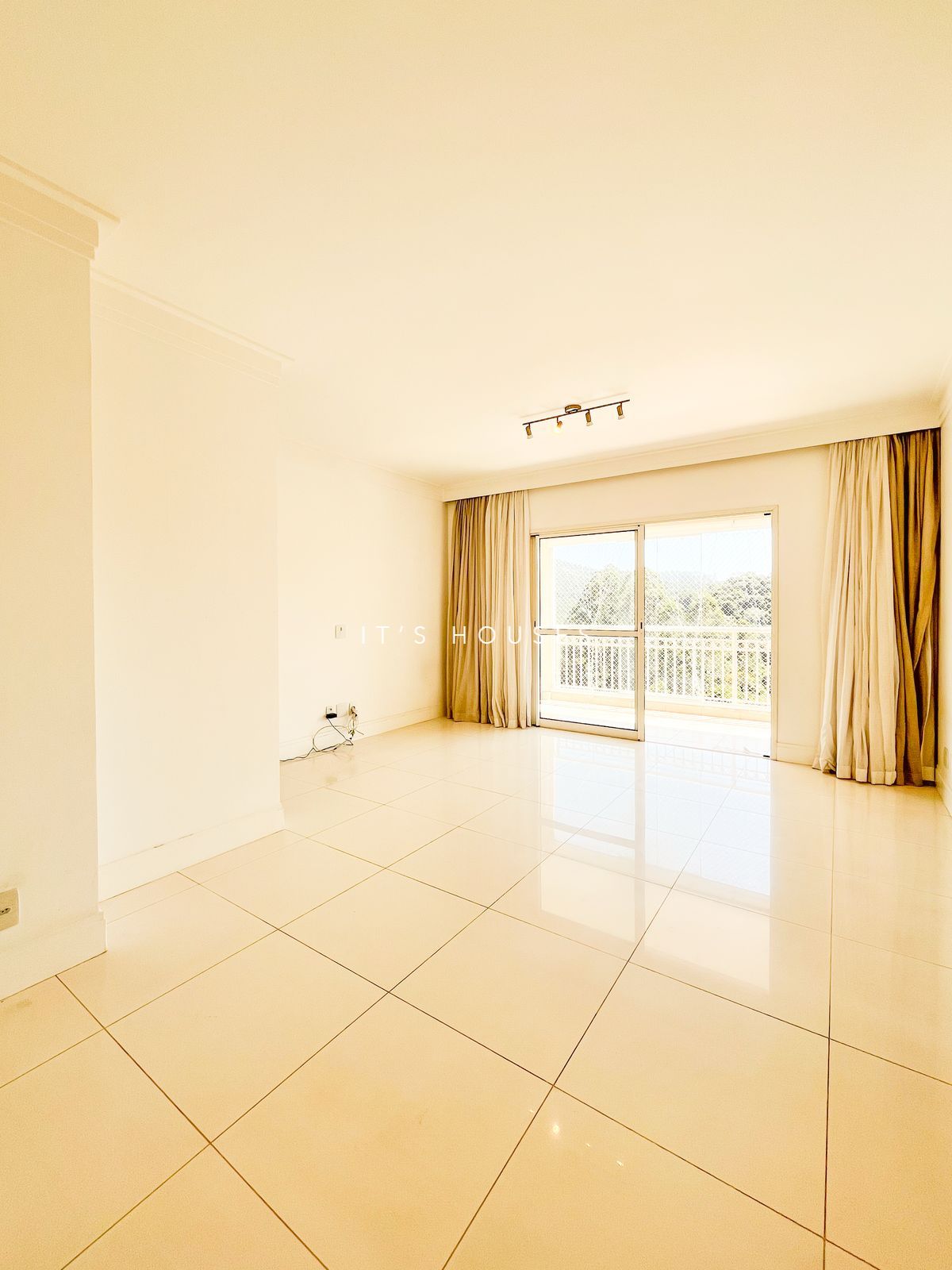 Cozinha e área gourmet apartamento à venda em Green Tambore, Alphaville, Santana de Parnaíba — 1 suíte, 110 m² — imagem 3 de 14
