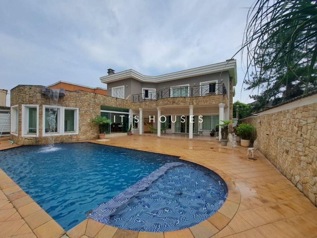 Fachada casa para alugar em Alphaville Residencial 12, Alphaville, Santana de Parnaíba — 4 suítes, 400 m² — imagem 1 de 12