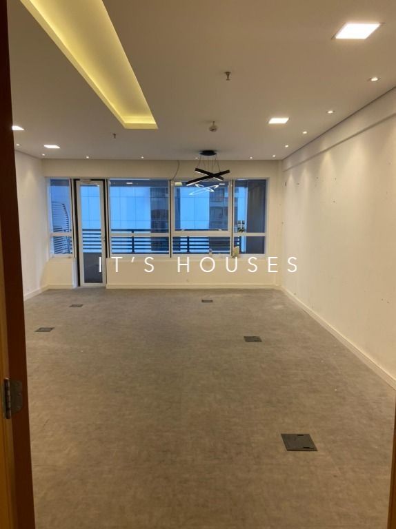 Sala de estar flat à venda em Office Bethaville, Alphaville, Barueri — 42 m² — imagem 2 de 2