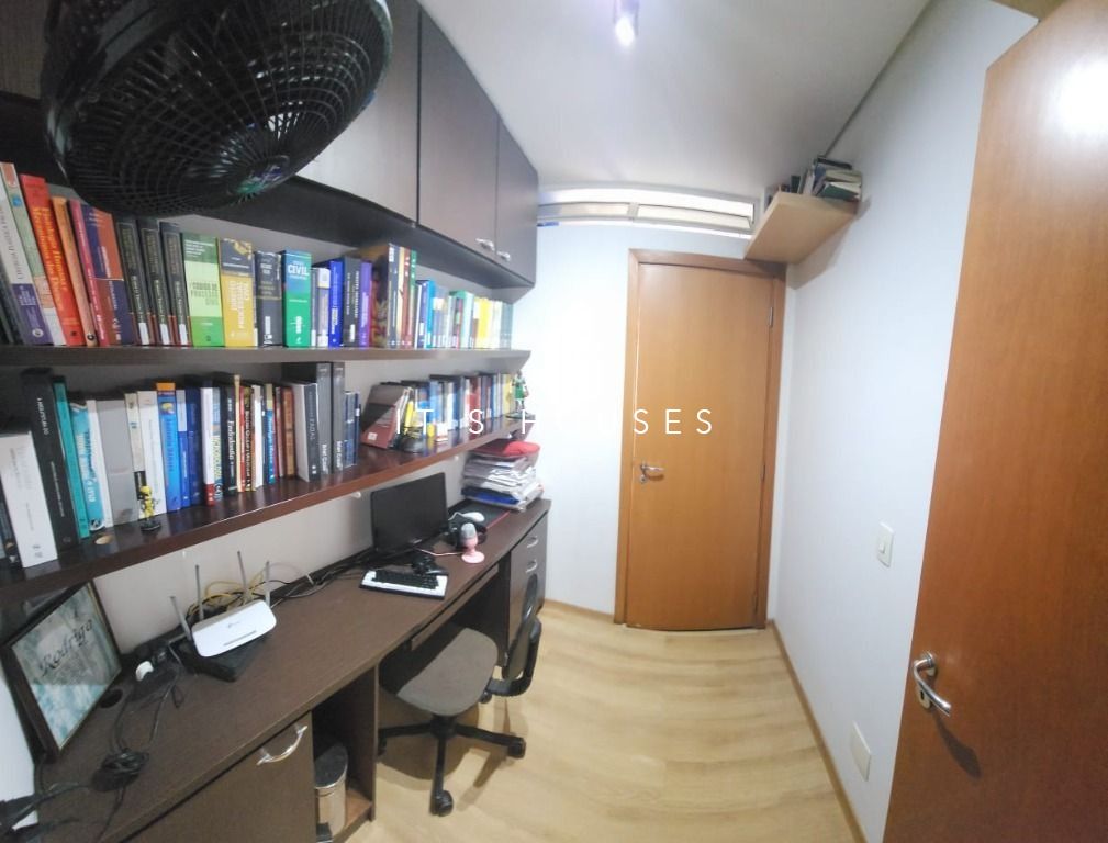Cozinha e área gourmet apartamento à venda em Resort Tambore, Alphaville, Santana de Parnaíba — 1 suíte, 133 m² — imagem 3 de 10