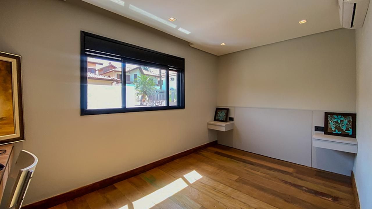 Piscina e área externa casa à venda em Alphaville Residencial 11, Alphaville, Santana de Parnaíba — 5 suítes, 450 m² — imagem 5 de 34