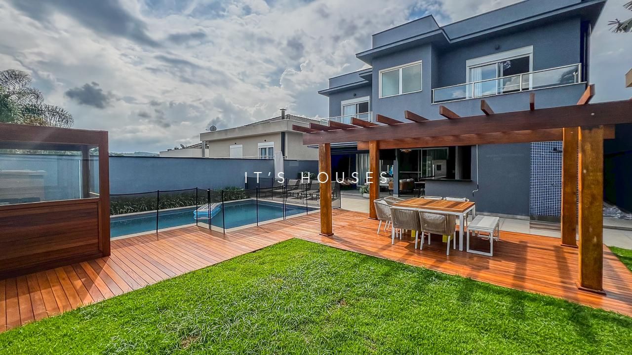 Área de convivência casa à venda em Campos do Conde, Alphaville, Santana de Parnaíba — 5 suítes, 598 m² — imagem 6 de 34