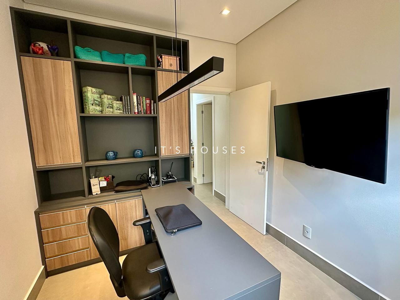 Área de convivência casa à venda em Campos do Conde, Alphaville, Santana de Parnaíba — 3 suítes, 422 m² — imagem 6 de 30
