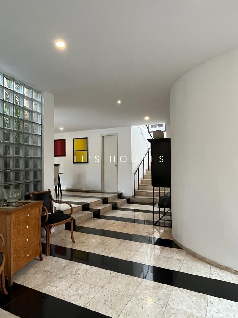 Sala de estar casa à venda em Alphaville Residencial 11, Alphaville, Barueri — 2 suítes, 640 m² — imagem 2 de 30