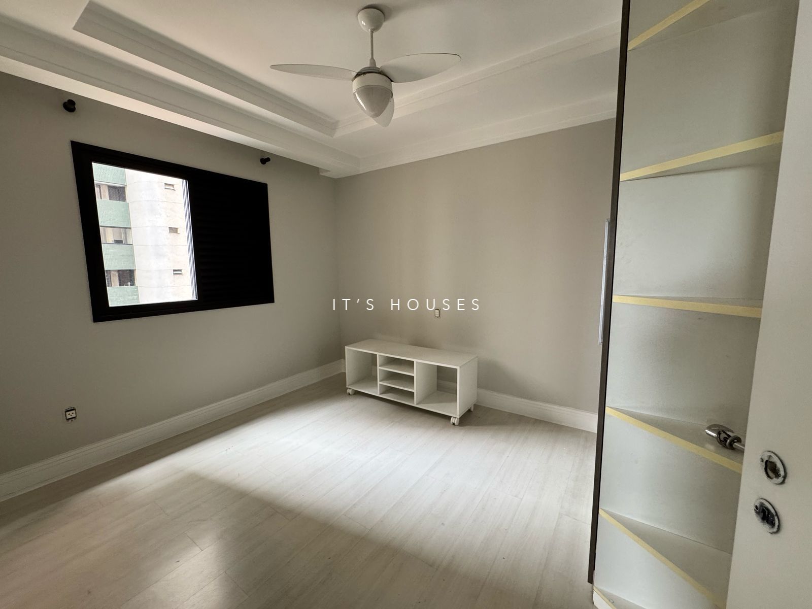 Área de convivência apartamento à venda ou para alugar em Condominio Edificio Saint Paul, Alphaville, Barueri — 2 suítes, 177 m² — imagem 6 de 23