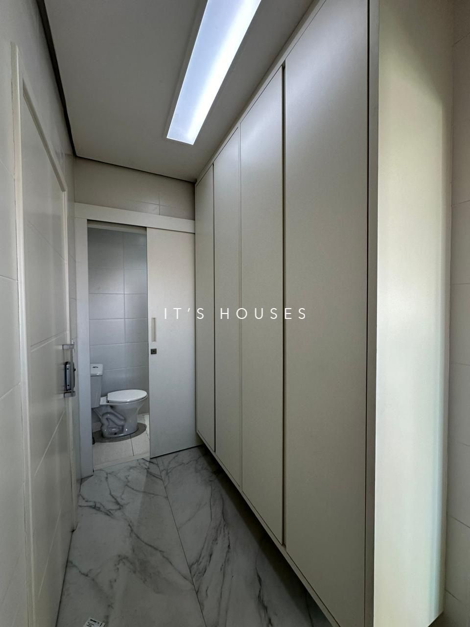 Cozinha e área gourmet apartamento à venda ou para alugar em One Gramercy, Alphaville, Barueri — 3 suítes, 138 m² — imagem 3 de 16