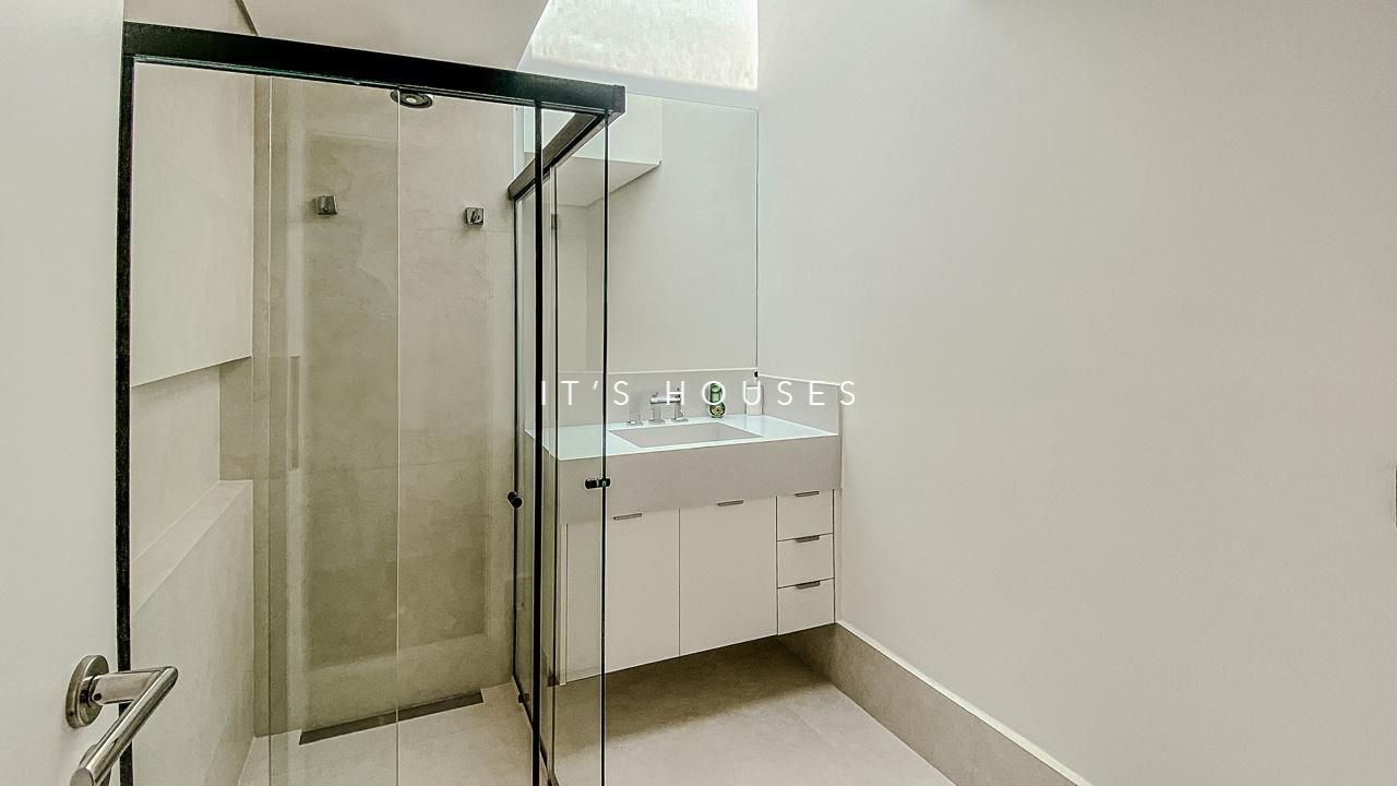 Cozinha e área gourmet casa à venda em Alphaville Residencial 0, Alphaville, Barueri — 5 suítes, 620 m² — imagem 3 de 30