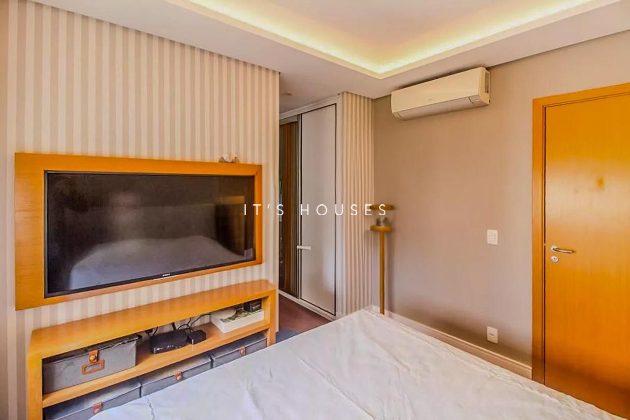 Sala de estar apartamento à venda em Boulevard Tambore, Alphaville, Santana de Parnaíba — 2 suítes, 172 m² — imagem 2 de 25