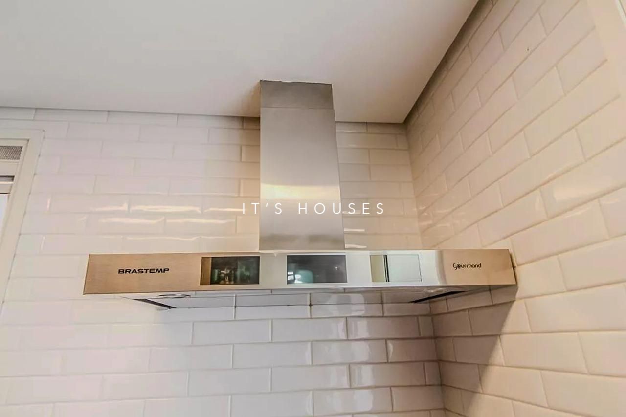 Cozinha e área gourmet apartamento à venda em Boulevard Tambore, Alphaville, Santana de Parnaíba — 2 suítes, 172 m² — imagem 3 de 25