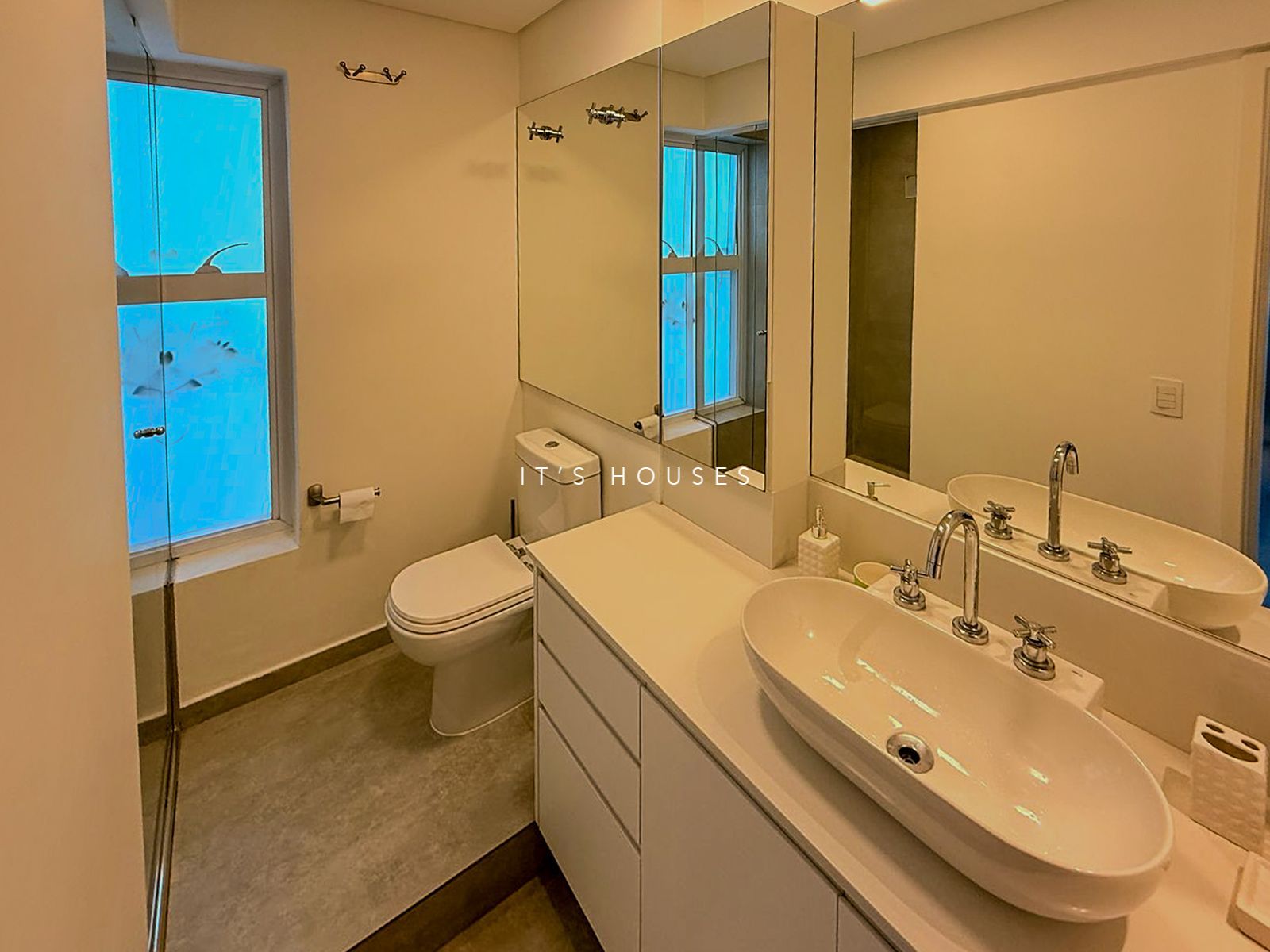 Cozinha e área gourmet apartamento à venda em Novare, Alphaville, Barueri — 1 suíte, 86 m² — imagem 3 de 19