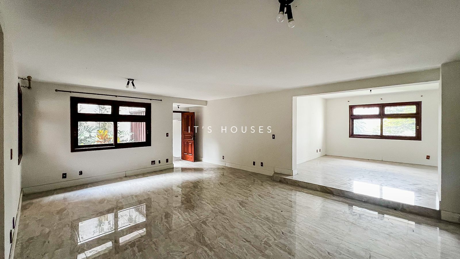 Área de convivência casa à venda em Alphaville Residencial 1, Alphaville, Barueri — 4 suítes, 610 m² — imagem 6 de 17