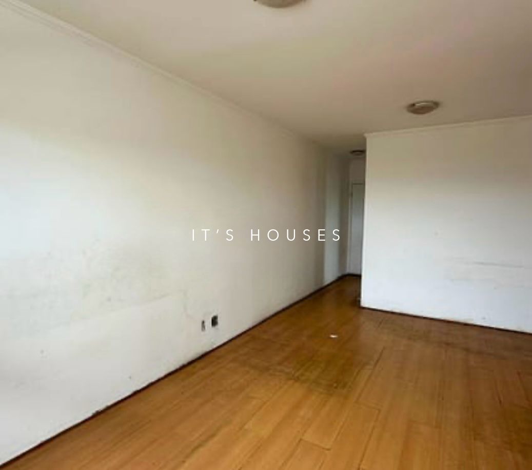 Sala de estar apartamento à venda em Condominio Maison De Ville, Alphaville, Santana de Parnaíba — 1 suíte, 79 m² — imagem 2 de 15