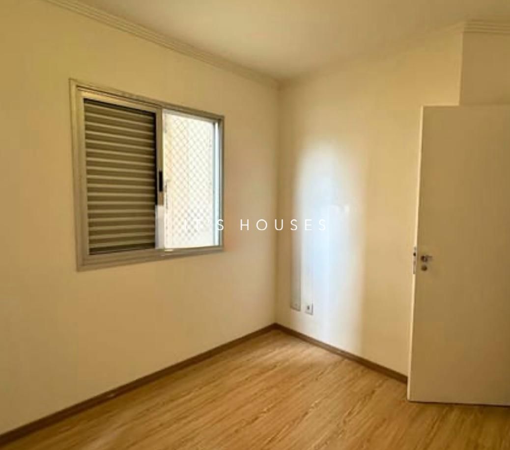 Suíte principal apartamento à venda em Condominio Maison De Ville, Alphaville, Santana de Parnaíba — 1 suíte, 79 m² — imagem 4 de 12