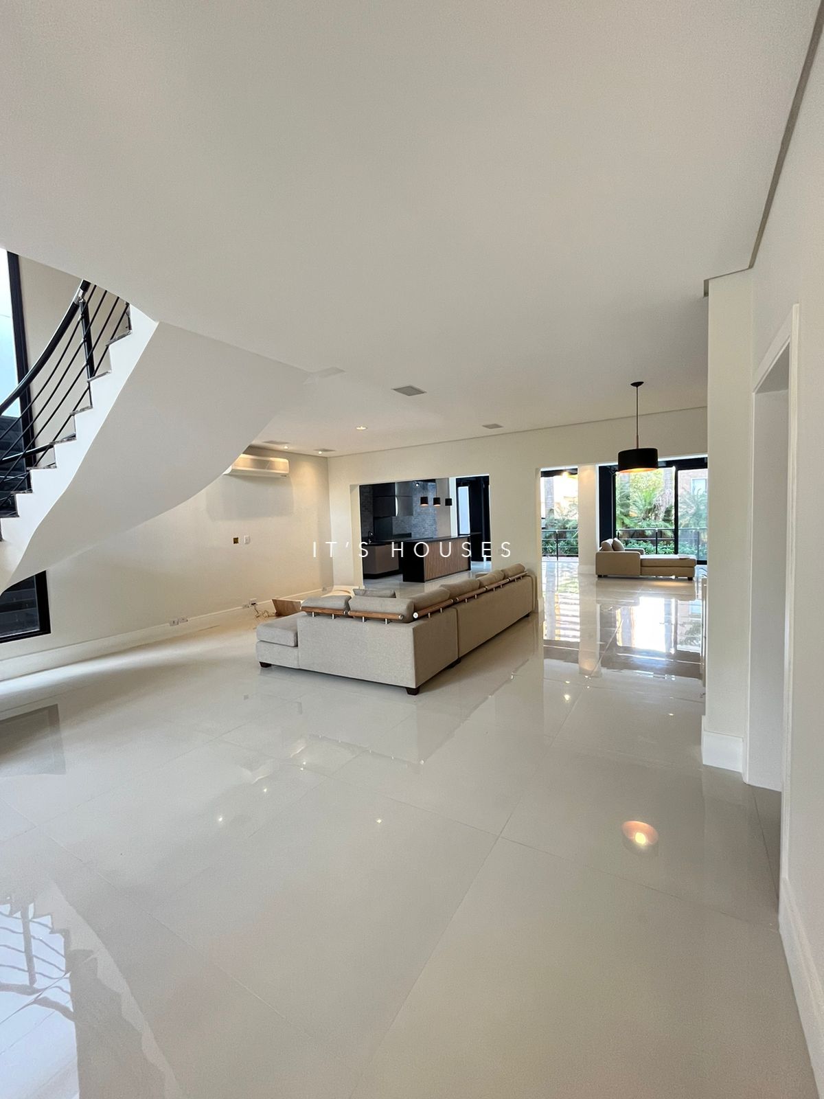 Suíte principal apartamento à venda em Alpha Plus, Alphaville, Barueri — 4 suítes, 650 m² — imagem 4 de 24