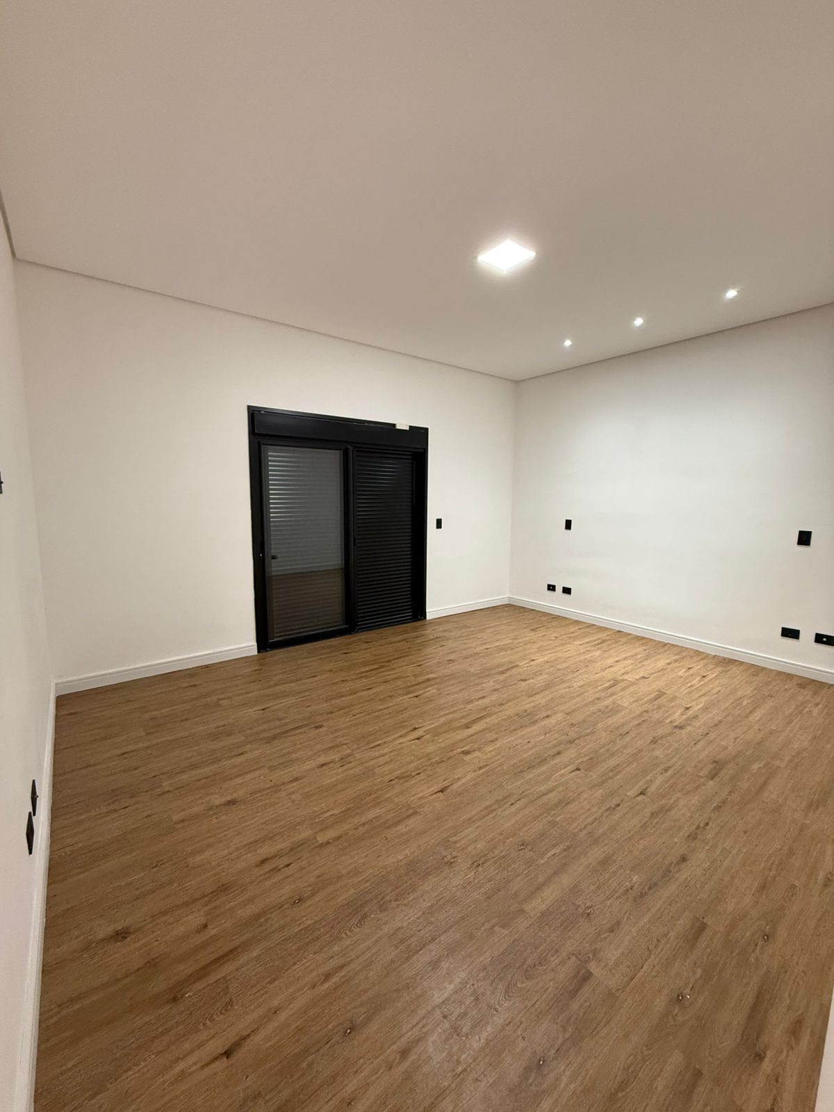 Cozinha e área gourmet casa à venda em Tambore 11, Alphaville, Santana de Parnaíba — 4 suítes, 555 m² — imagem 3 de 12