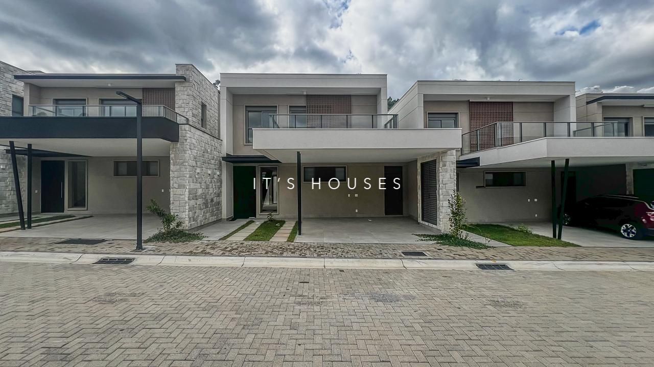 Fachada casa à venda em Condominio Singular, Alphaville, Santana de Parnaíba — 3 suítes, 230 m² — imagem 1 de 13