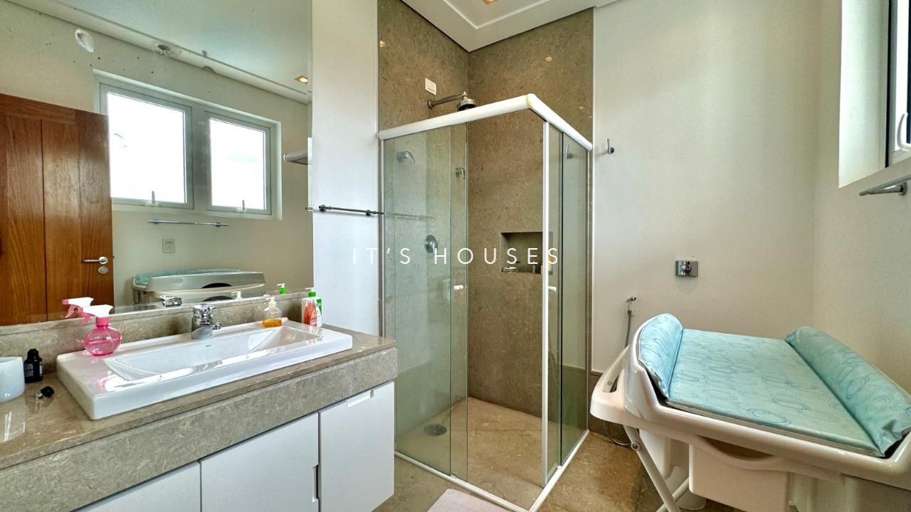 Área de convivência casa à venda em Alphaville Residencial 0, Alphaville, Barueri — 4 suítes, 1170 m² — imagem 6 de 30