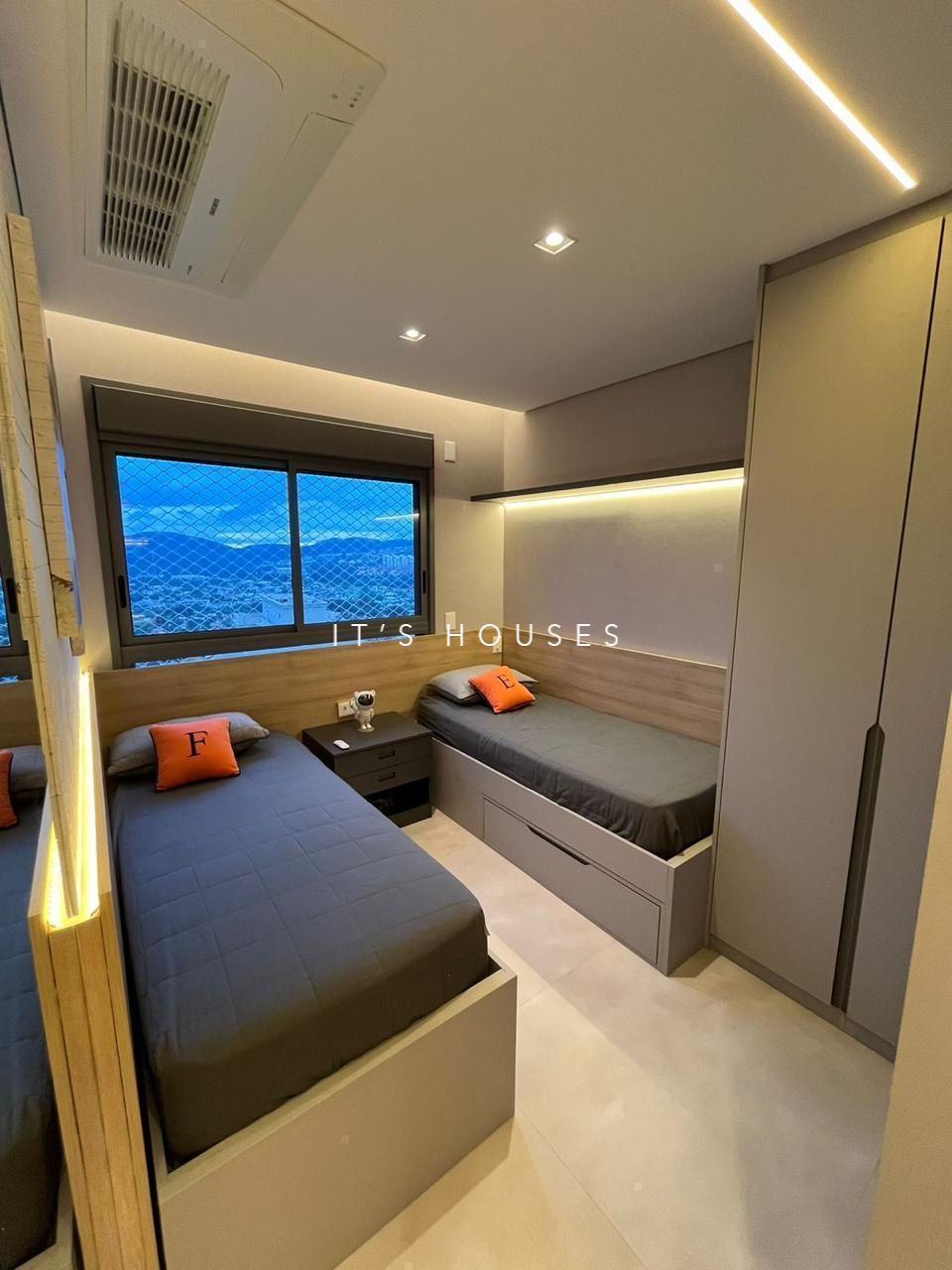 Sala de estar apartamento à venda em Level Alphaville, Alphaville, Barueri — 3 suítes, 180 m² — imagem 2 de 27