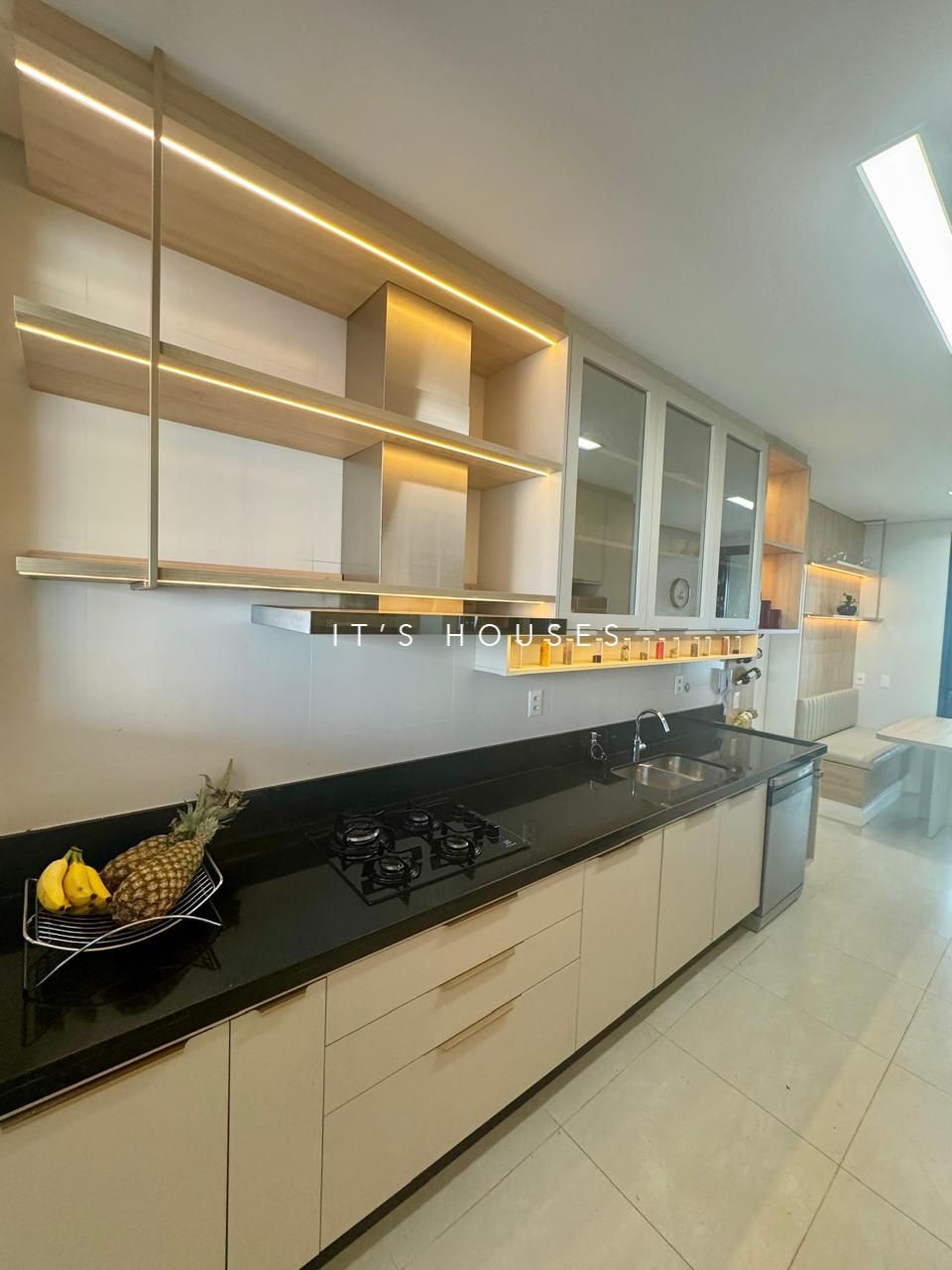 Sala de estar apartamento à venda em Canvas Alphaville, Alphaville, Barueri — 3 suítes, 281 m² — imagem 2 de 12