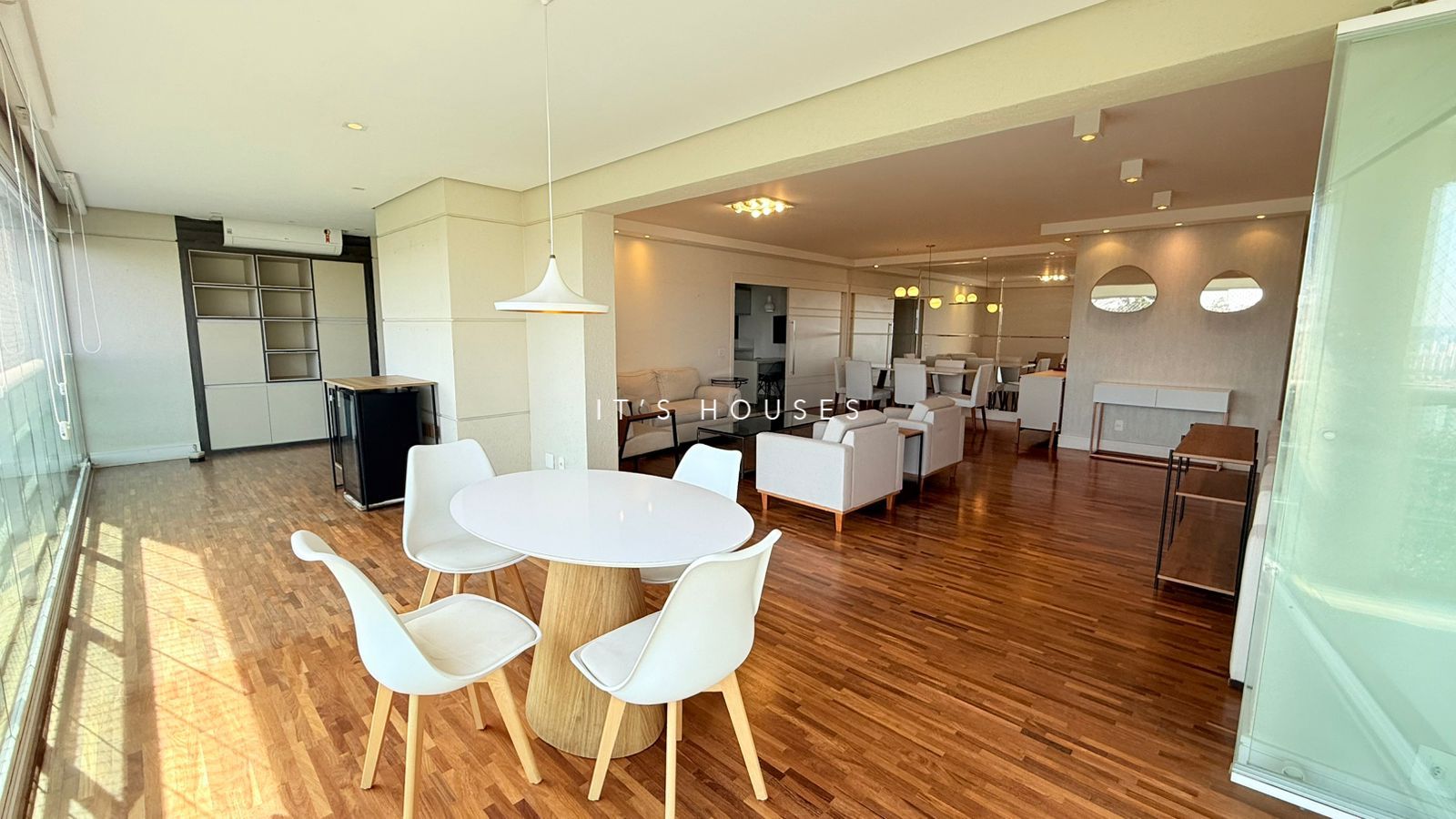Fachada apartamento à venda em Eredita, Alphaville, Santana de Parnaíba — 3 suítes, 202 m² — imagem 1 de 18