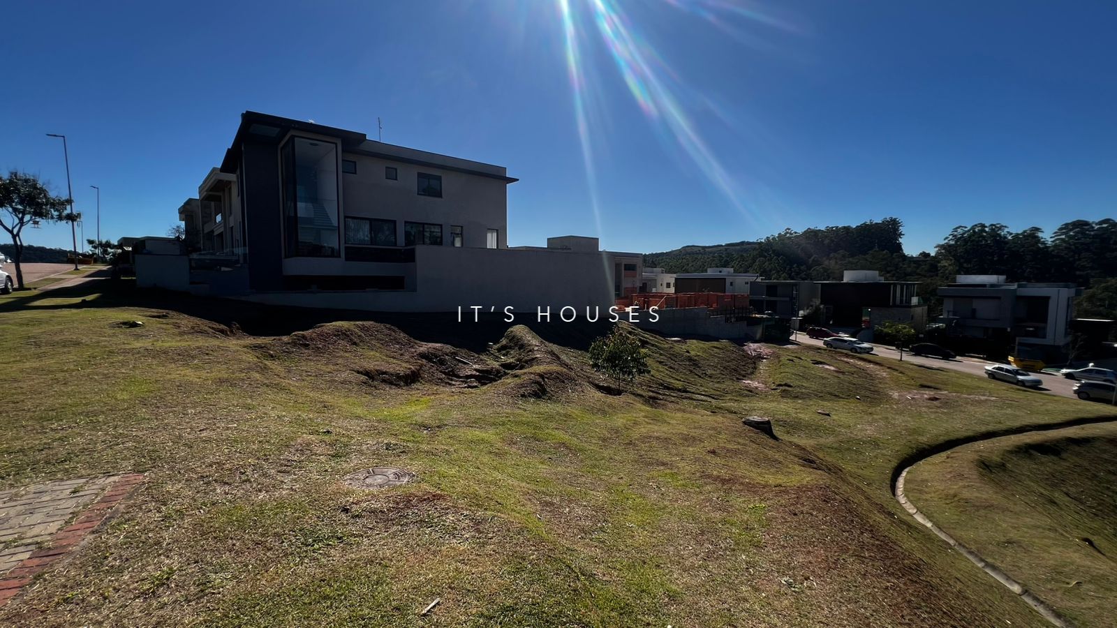 Sala de estar terreno_lote à venda em Itahye Residencial, Alphaville, Barueri — 519 m² — imagem 2 de 3