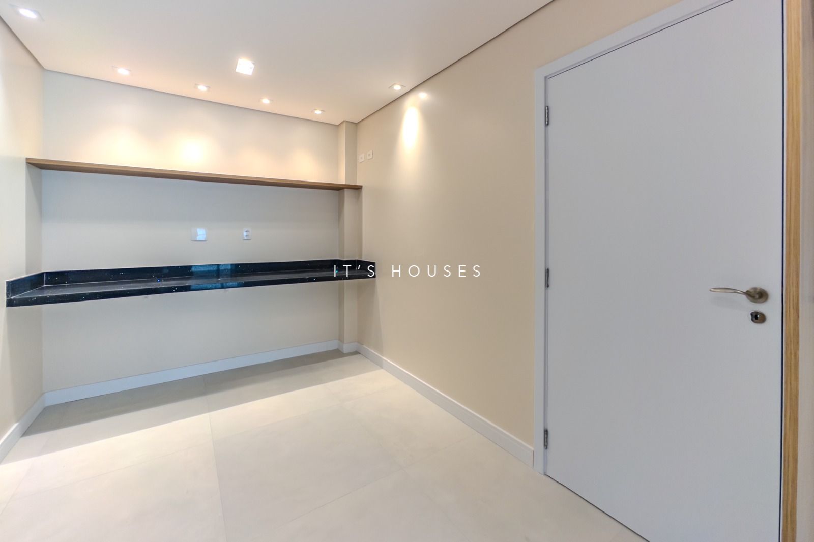 Área de convivência apartamento à venda em Boulevard Tambore, Alphaville, Santana de Parnaíba — 3 suítes, 223 m² — imagem 6 de 42