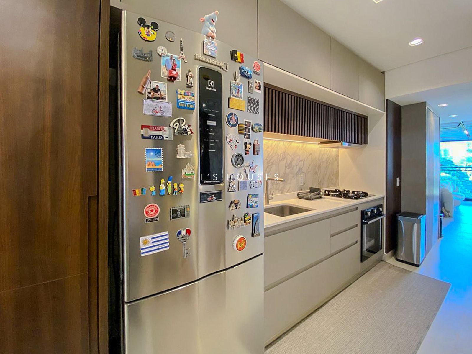 Suíte principal apartamento à venda em Aruana, Alphaville, Barueri — 2 suítes, 12652 m² — imagem 4 de 28