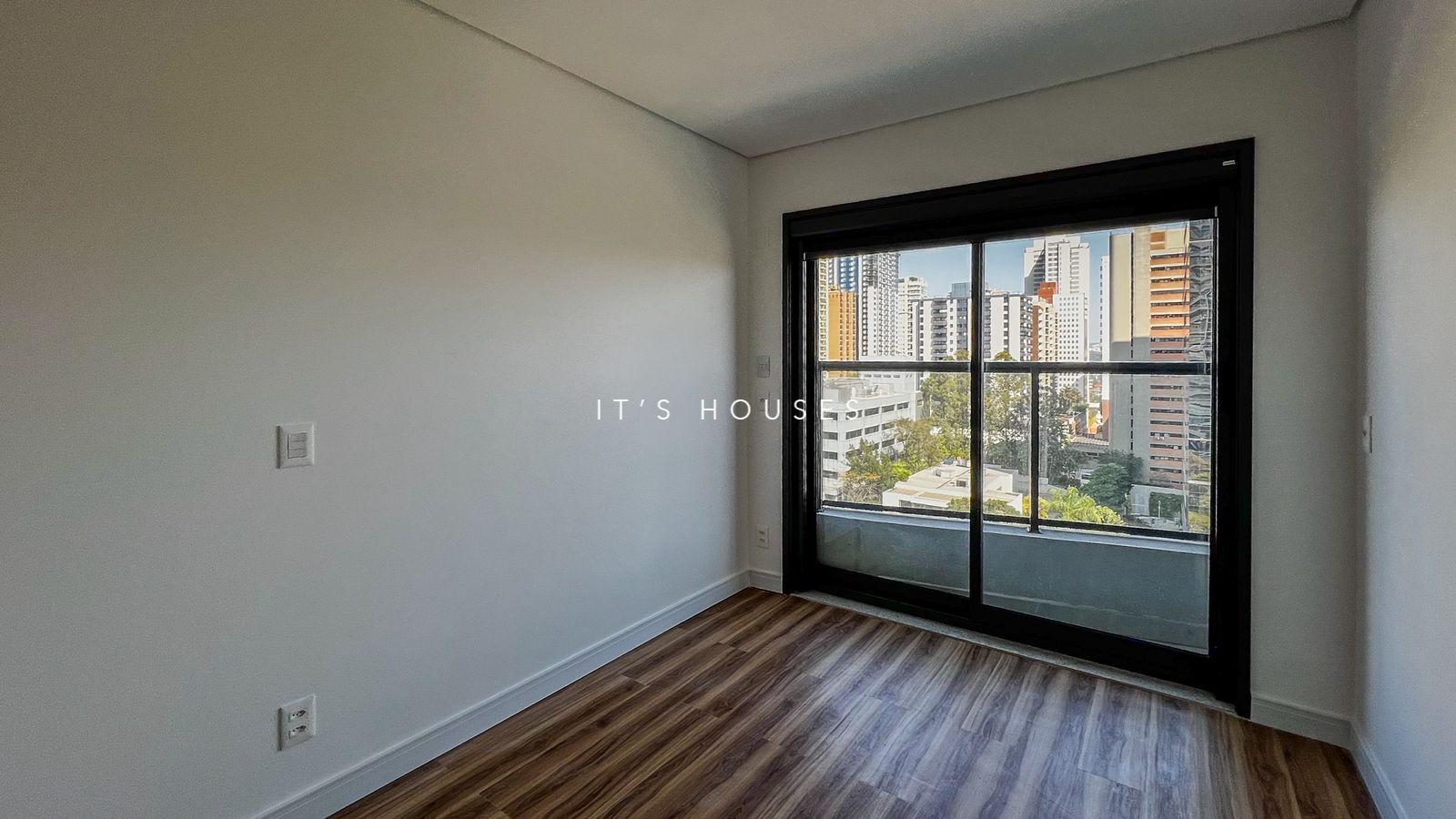 Sala de estar apartamento para alugar em Oka Mamore, Alphaville, Barueri — 2 suítes, 85 m² — imagem 2 de 8