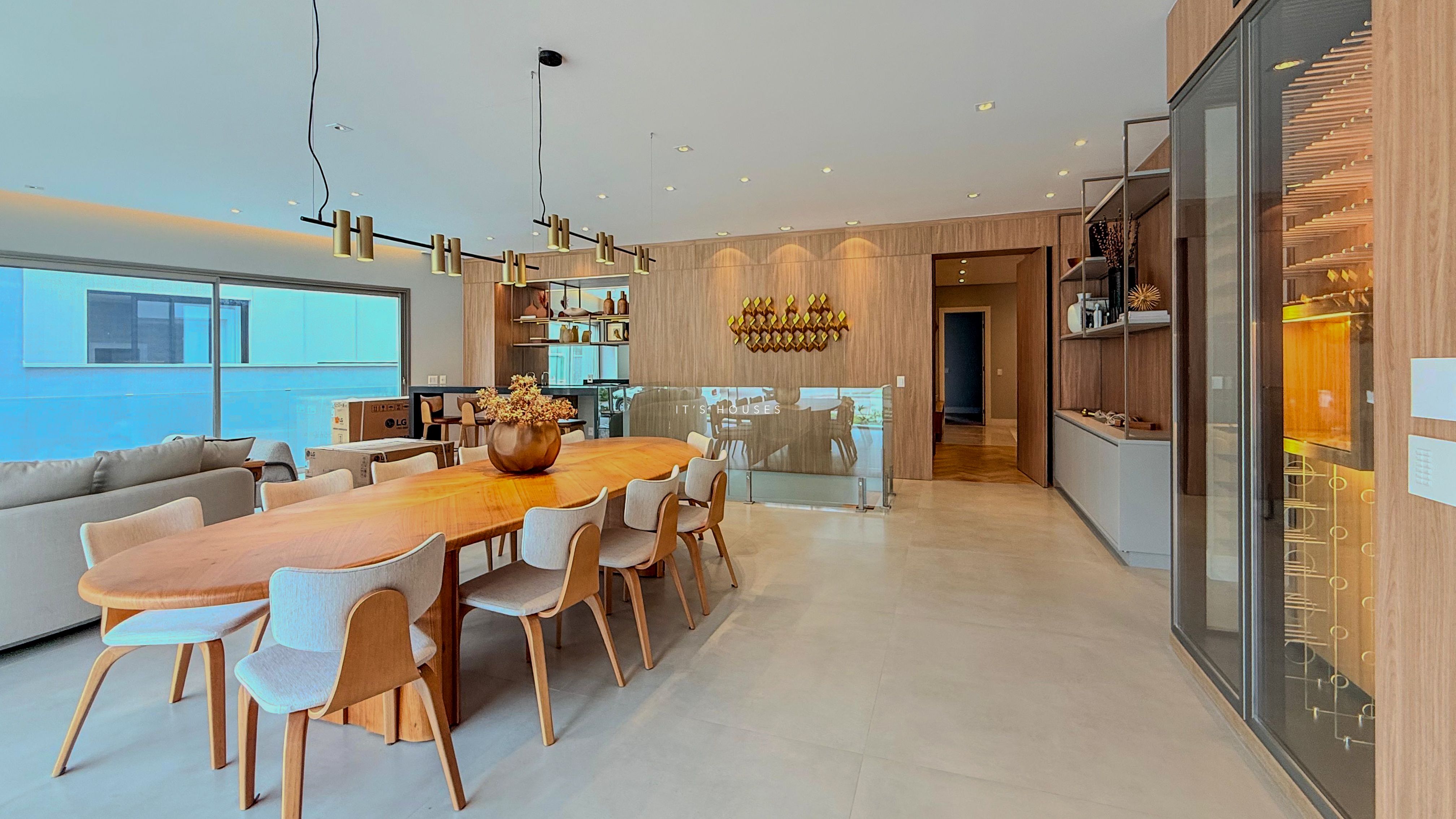 Cozinha e área gourmet casa à venda em Alphaville Residencial 1, Alphaville, Barueri — 5 suítes, 819 m² — imagem 3 de 32