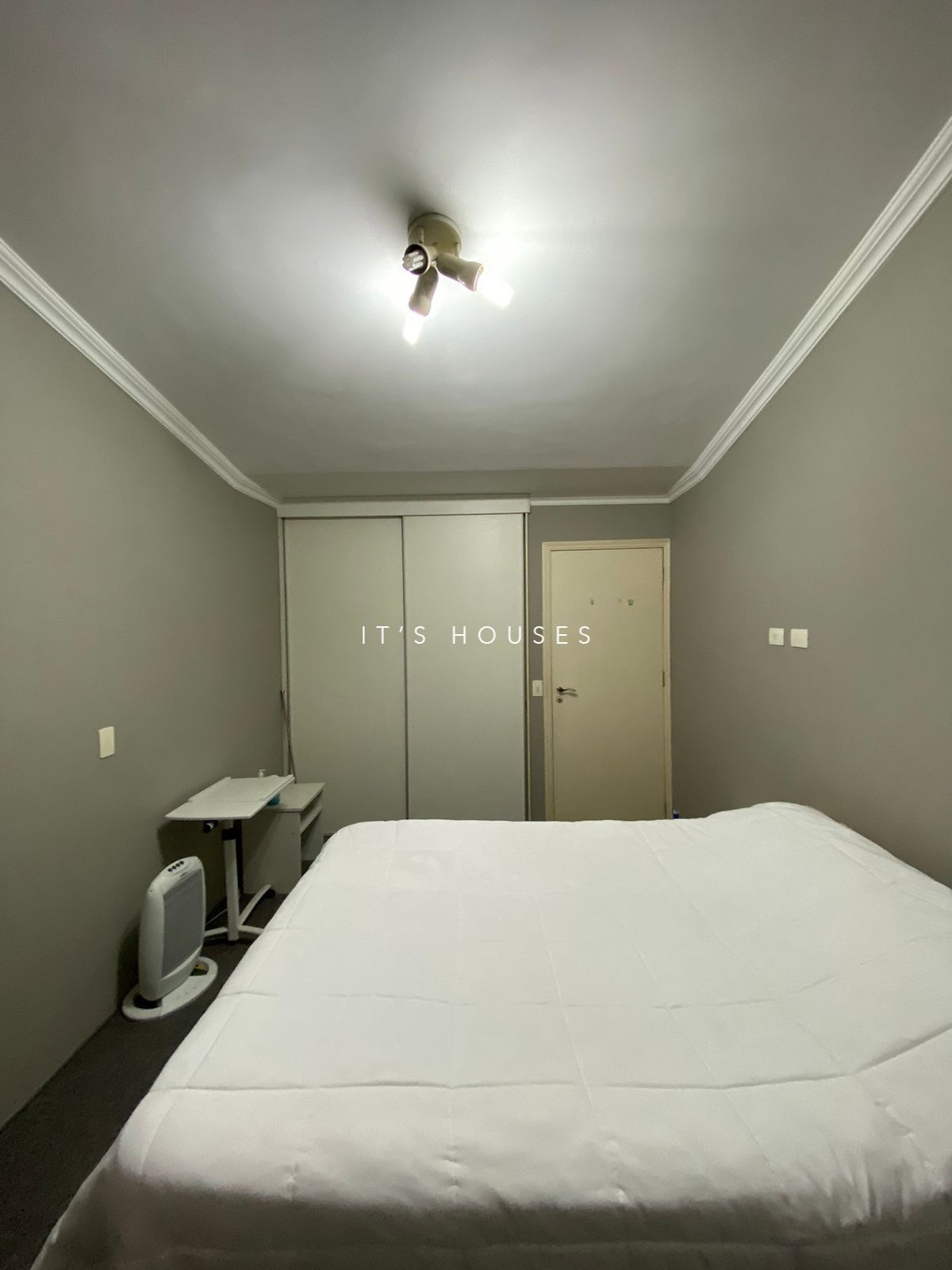 Cozinha e área gourmet casa à venda em Alphaville Residencial 1, Alphaville, Barueri — 2 suítes, 706 m² — imagem 3 de 24